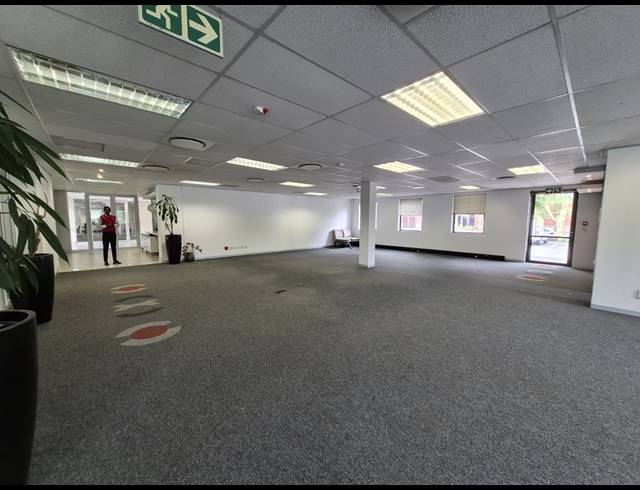 332M² OFFICE TO LET IN SANDTON CENTRAL